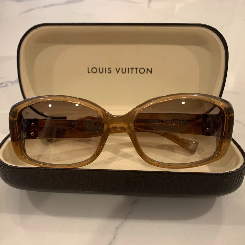 Authentic- Louis Vuitton Sunglasses